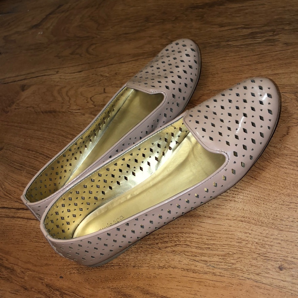 Cream flats